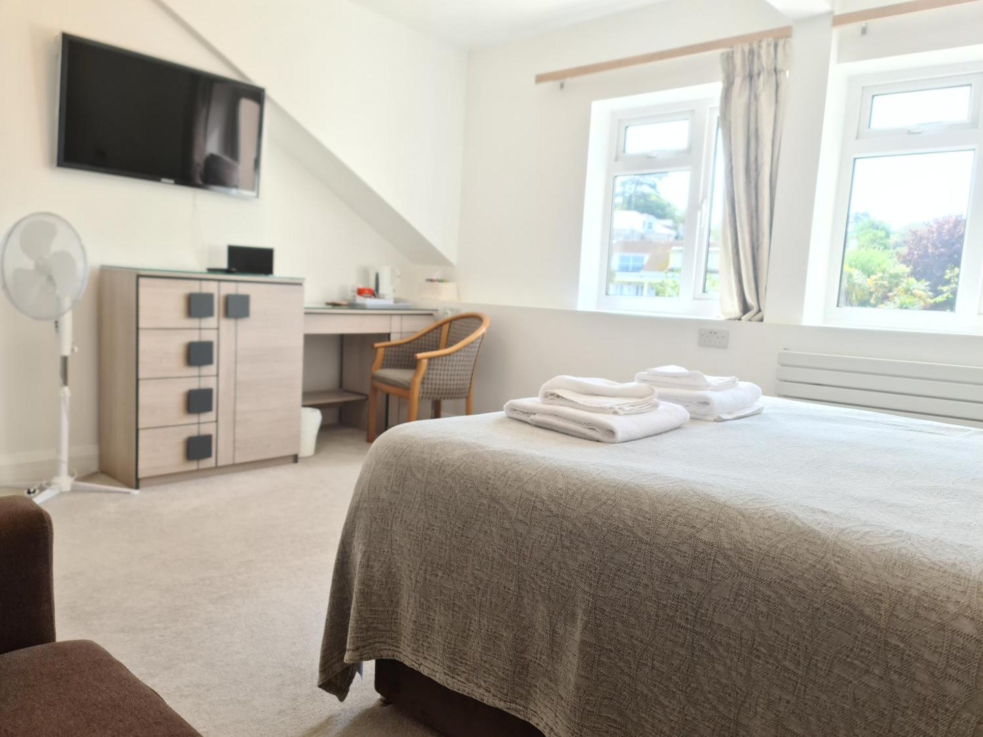 The Torland - Paignton Seafront - Free Parking, All Rooms En-Suite Dış mekan fotoğraf