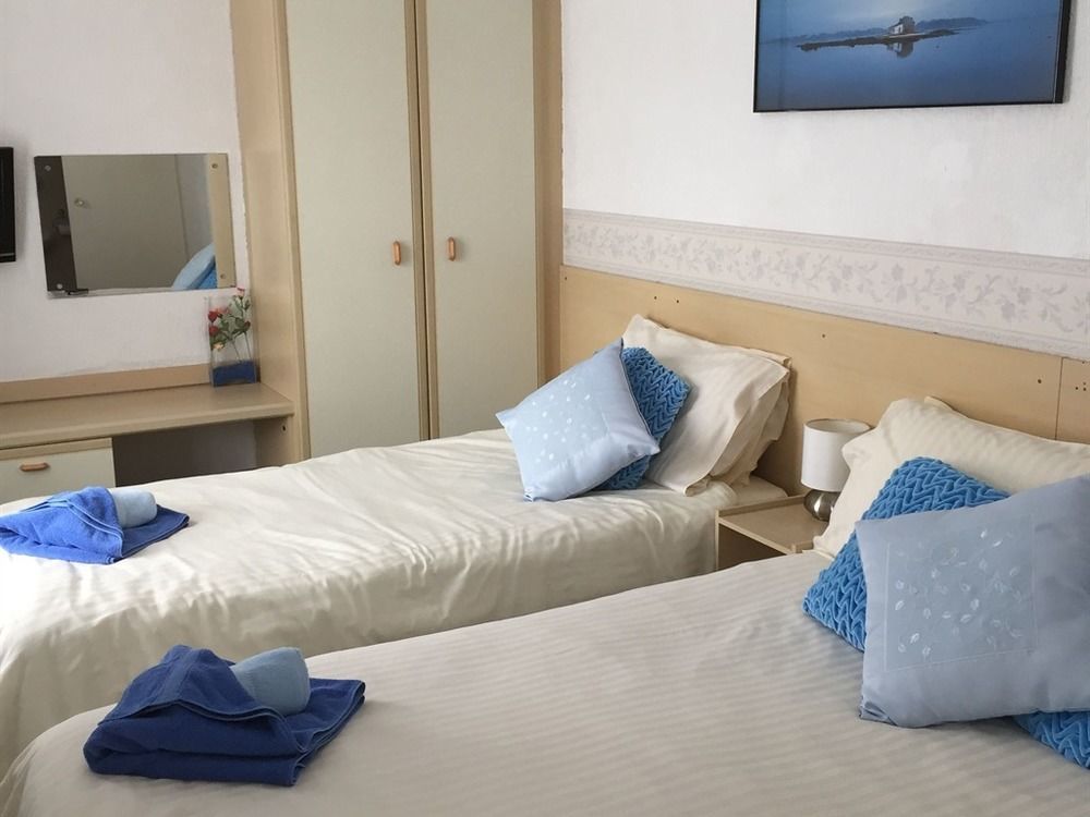 The Torland - Paignton Seafront - Free Parking, All Rooms En-Suite Dış mekan fotoğraf